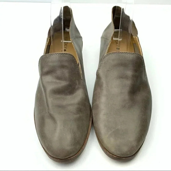 Lucky Brand Flats 7.5 38 Cahill open gray Leather - Picture 3 of 13
